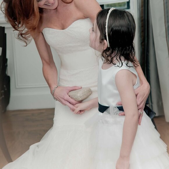 Vera Wang Lillian Wedding DRESS sIZE 0 - Picture 3 of 6